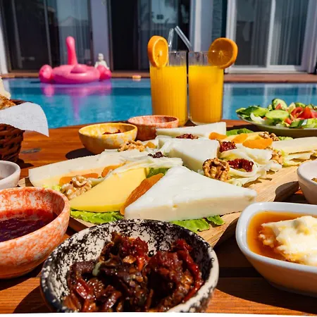 Mistral Alacati Hotel Çeşme