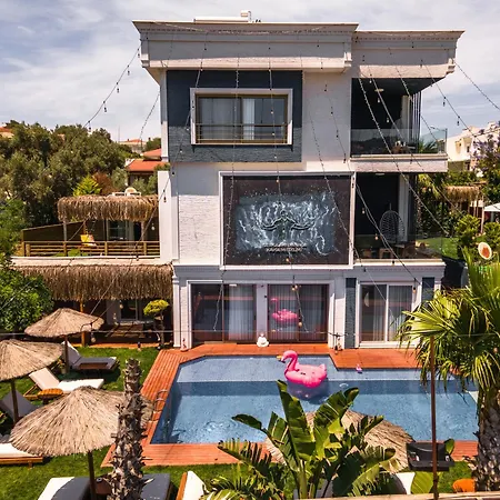 Mistral Alaçatı Otel