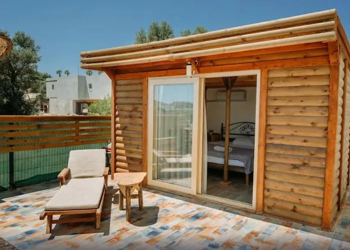 Отель Mistral Alacati